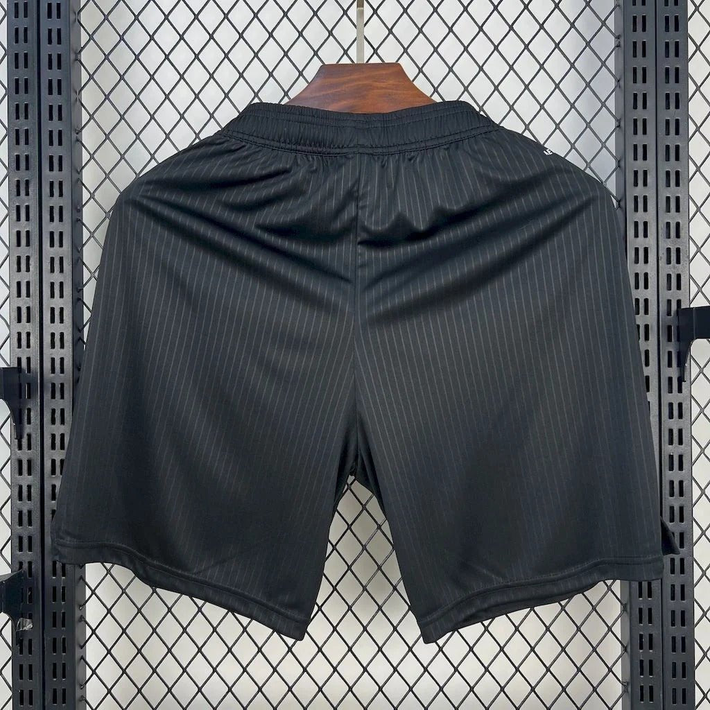 Pantalones cortos de local del Newcastle 2025