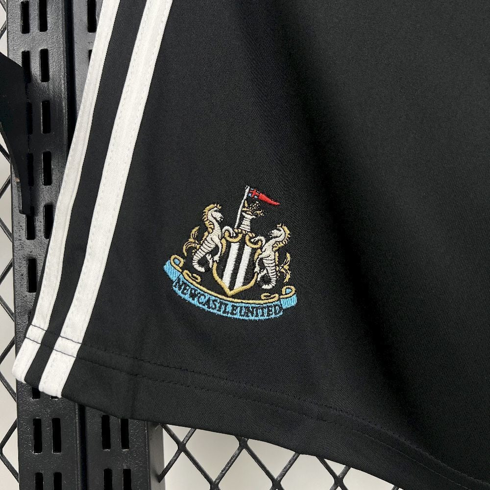 Newcastle 2025 thuisshorts