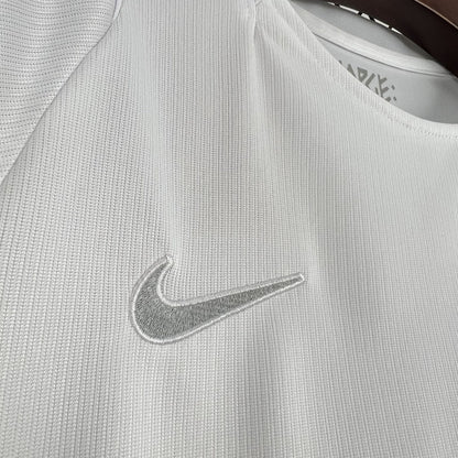 Troisième maillot extérieur de la Norvège pour la Coupe du monde 2026