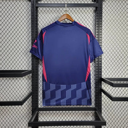 Wyjazdowa koszulka Nottingham Forest 2024