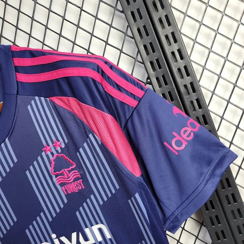 Wyjazdowa koszulka Nottingham Forest 2024