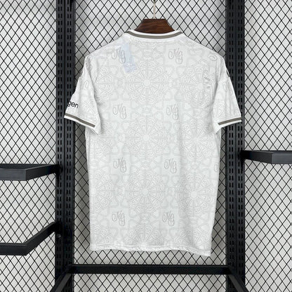 Nottingham Forest 2025 Away Jersey