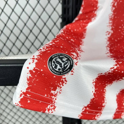 Maglia da casa del Paraguay per i Mondiali 2026