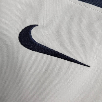 Maillot d’entraînement blanc du PSG Paris Saint-Germain 2023