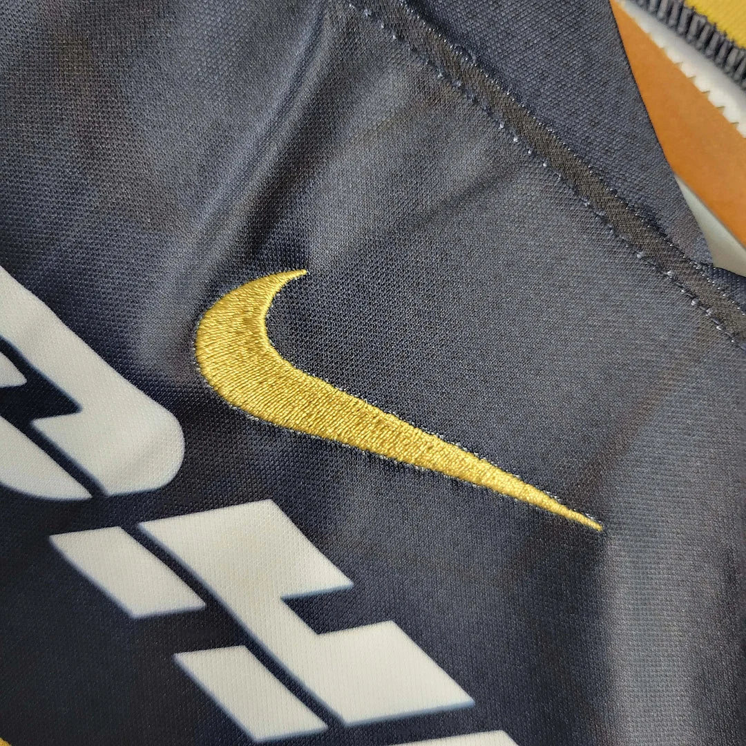 Camiseta visitante 2023 de Pumas