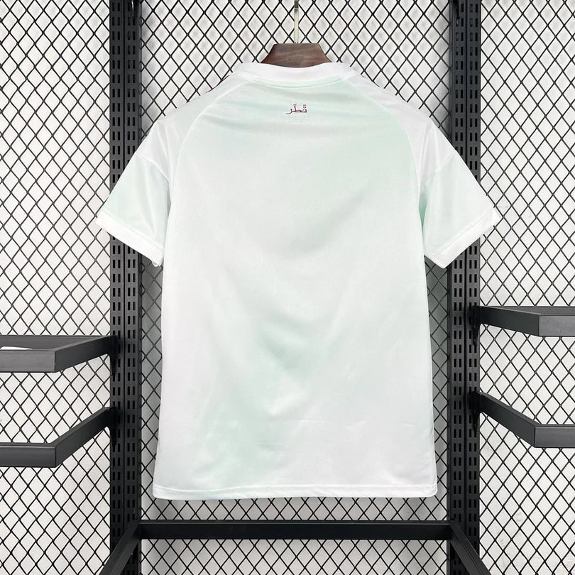 Camisola alternativa do Qatar para o Campeonato do Mundo de 2026