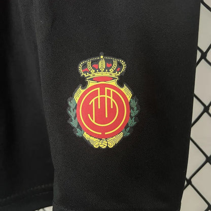 Camiseta local del RCD Mallorca 2024