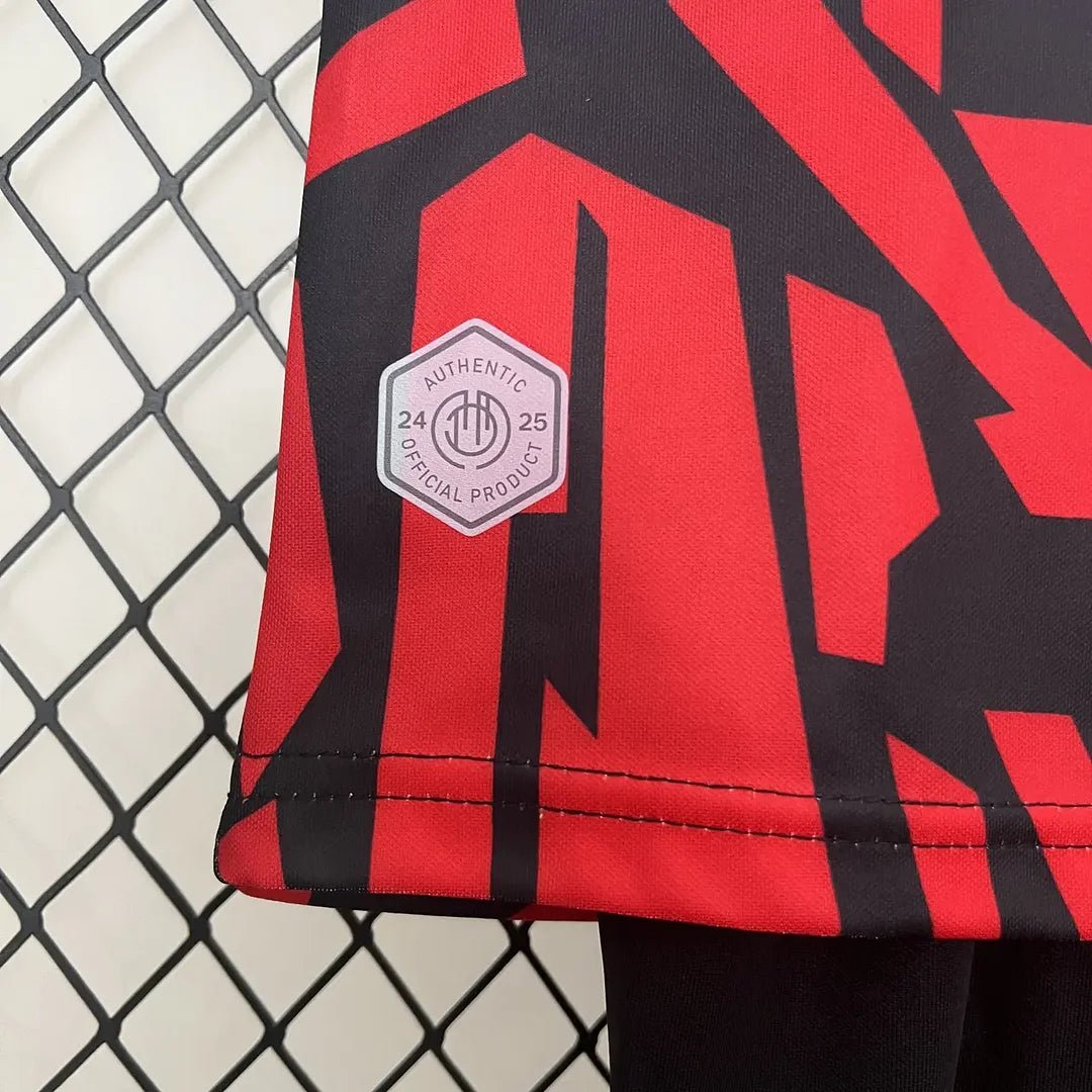 Camiseta local del RCD Mallorca 2024