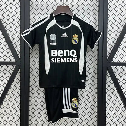 Real Madrid 2006 derde uitshirt
