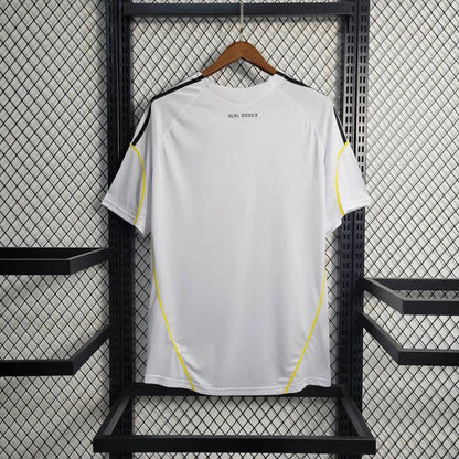 Camisola principal do Real Madrid 2009