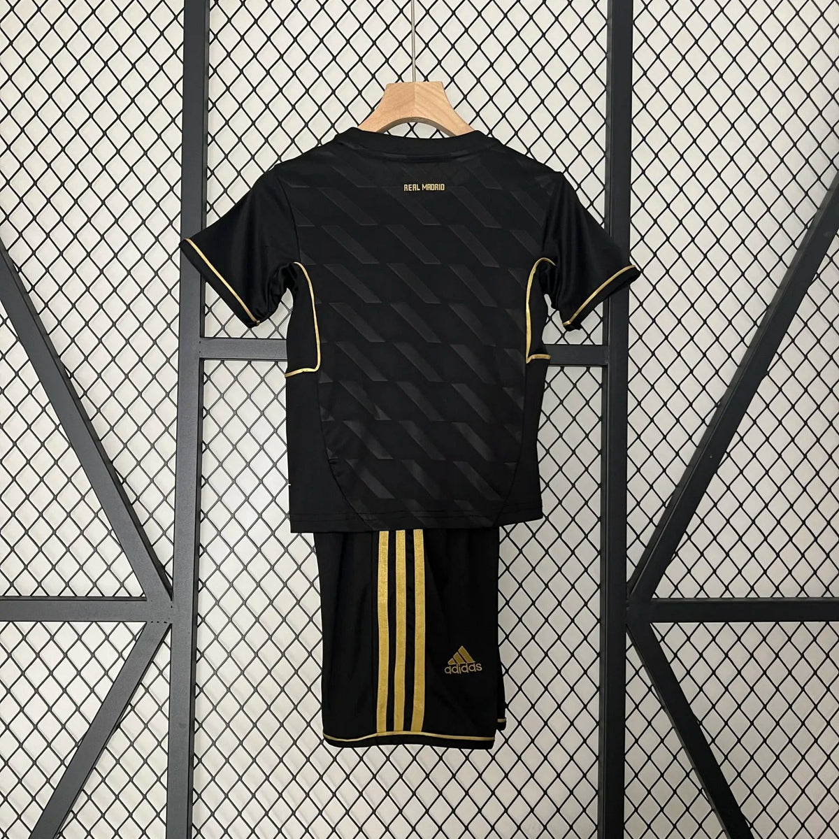 Real Madrid 2011 Auswärtstrikot