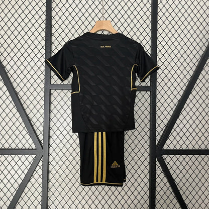 Real Madrid 2011 Auswärtstrikot