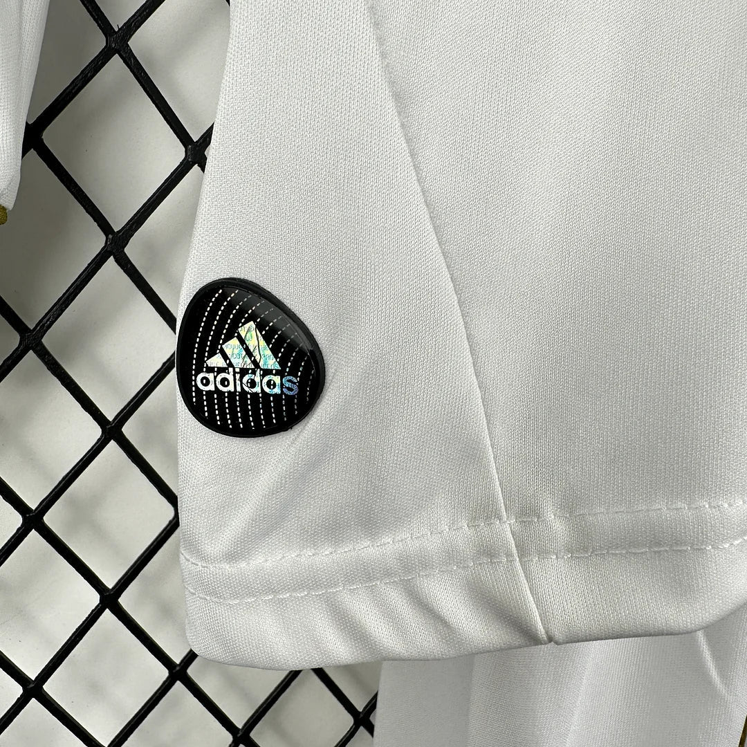 Maillot domicile manches longues du Real Madrid 2011