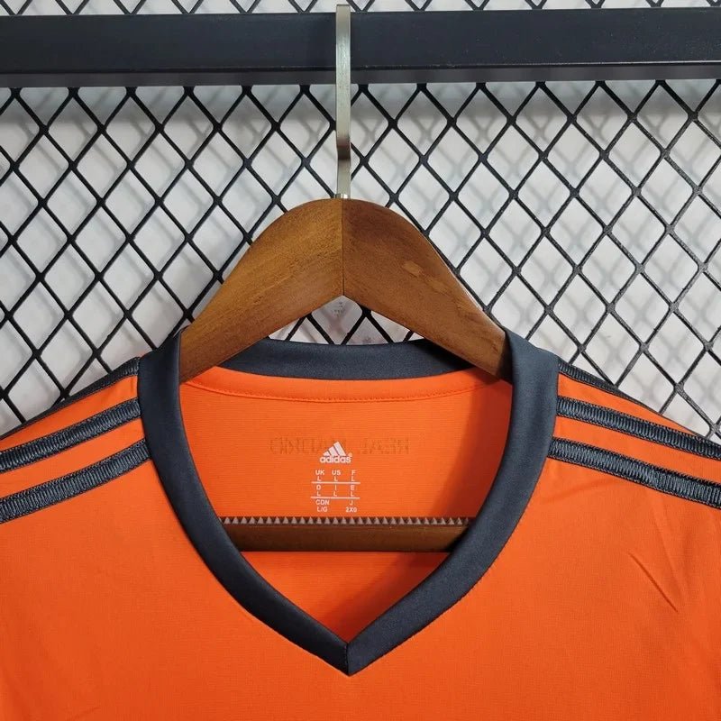 Camiseta de visitante alternativa de manga larga del Real Madrid 2013 L/S