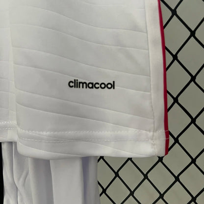 Camisola de Casa do Inter de Milão 2023