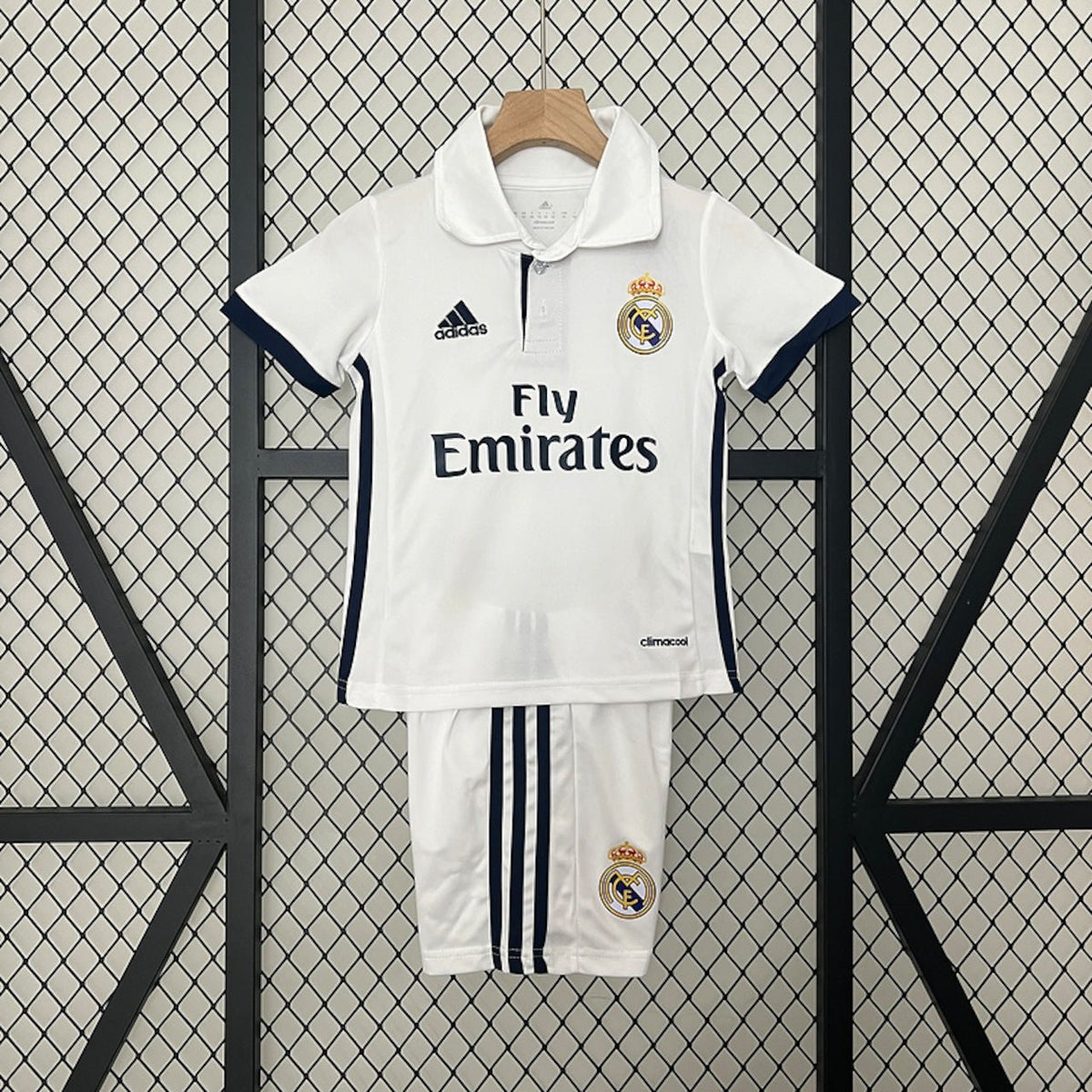 Maillot domicile du Real Madrid 2016