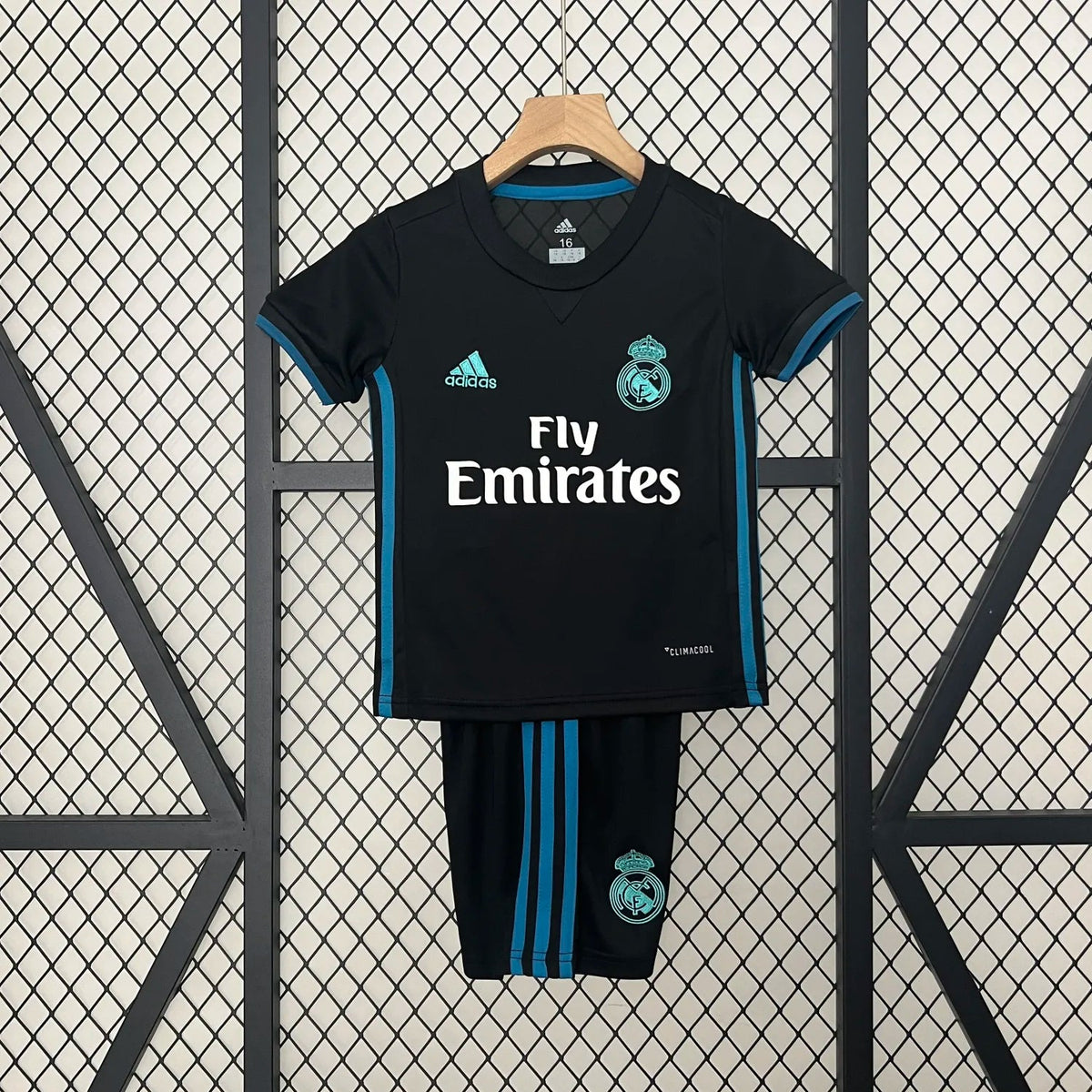 Real Madrid 2017 Auswärtstrikot