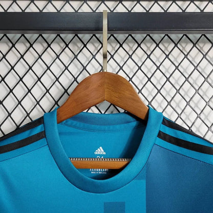 Real Madrid 2017 derde uitshirt