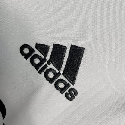 Real Madrid 2022 Heimtrikot