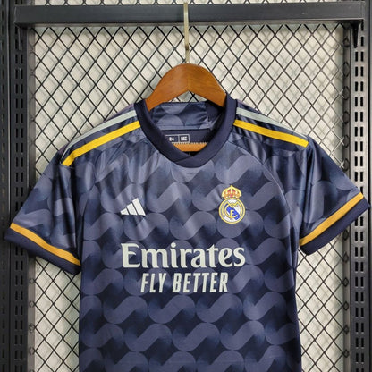 Real Madrid 2023 Auswärtstrikot