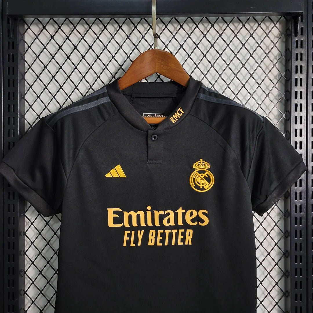 Troisième maillot du Real Madrid 2023