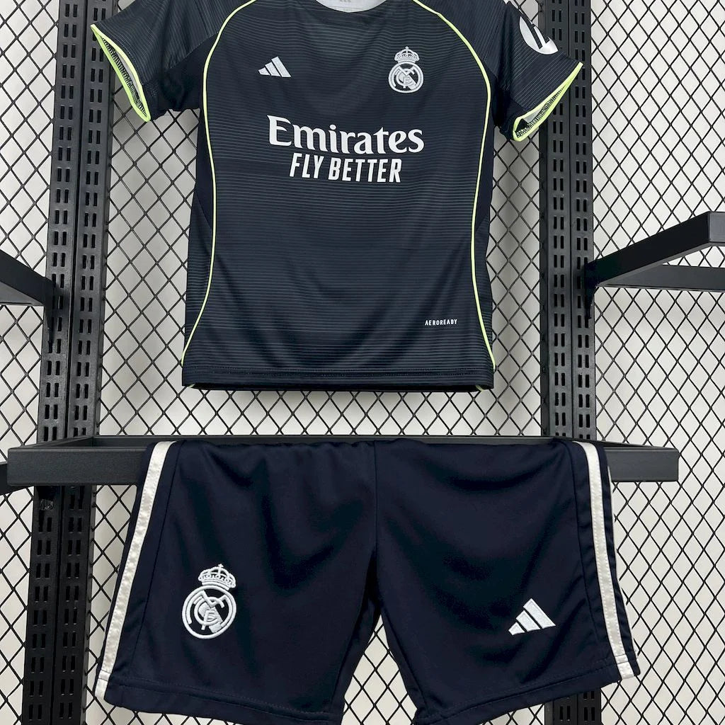Real Madrid 2025 Auswärtstrikot