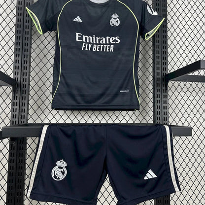 Real Madrid 2025 Auswärtstrikot