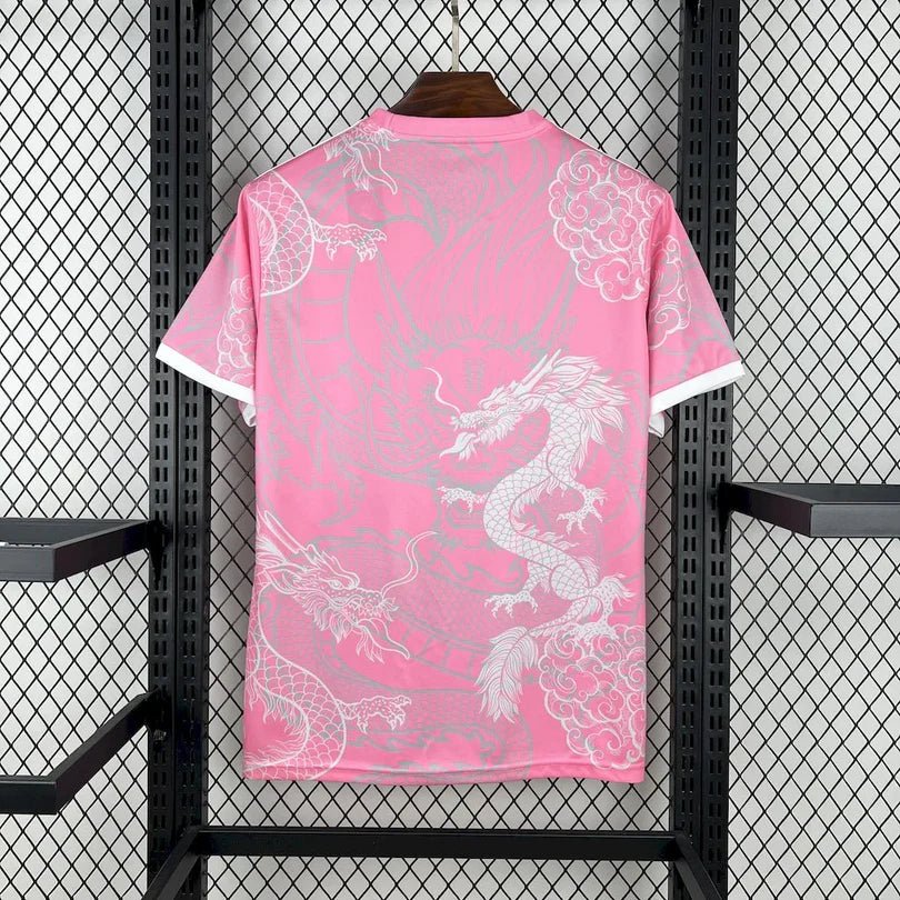 Maillot rose Dragon 2025 du Real Madrid