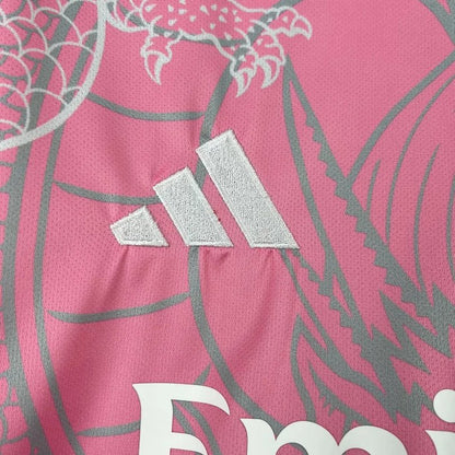 Maillot rose Dragon 2025 du Real Madrid