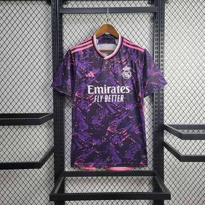 Camisola Especial Lizz Roxa do Real Madrid 2025