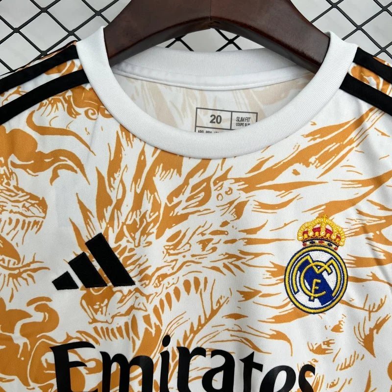 Camisola especial de dragão do Real Madrid 2025