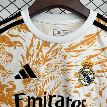 Camisola especial de dragão do Real Madrid 2025