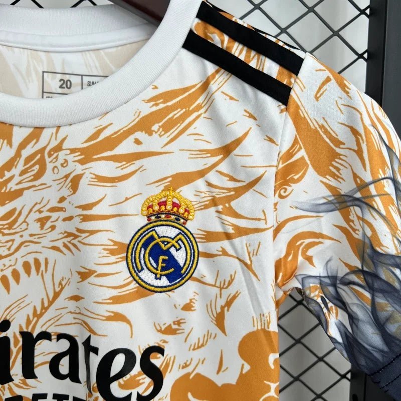 Camisola especial de dragão do Real Madrid 2025
