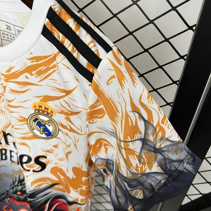 Camisola especial de dragão do Real Madrid 2025