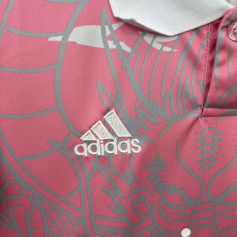 Maillot spécial Dragon rose du Real Madrid 2025