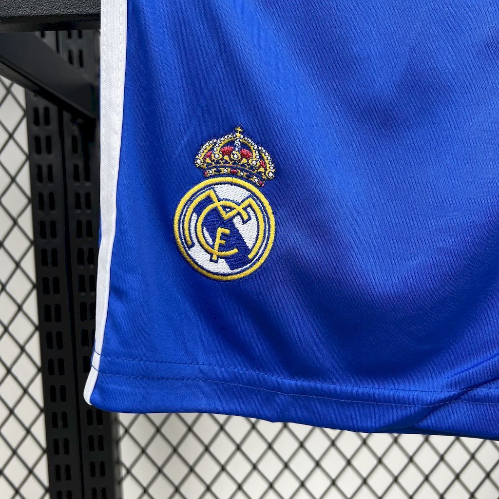 Real Madrid 2025 derde uitshirt