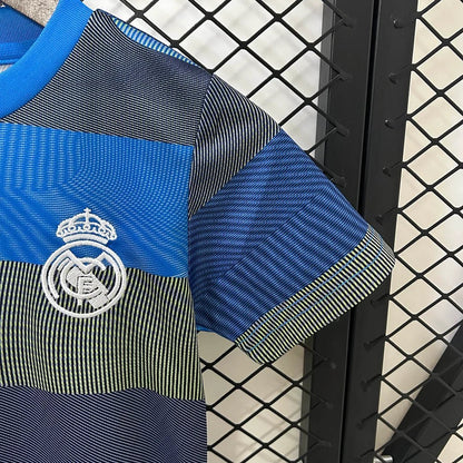 Real Madrid 2025 Trainings-Trikot