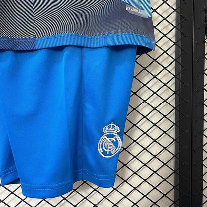 Real Madrid 2025 Trainings-Trikot