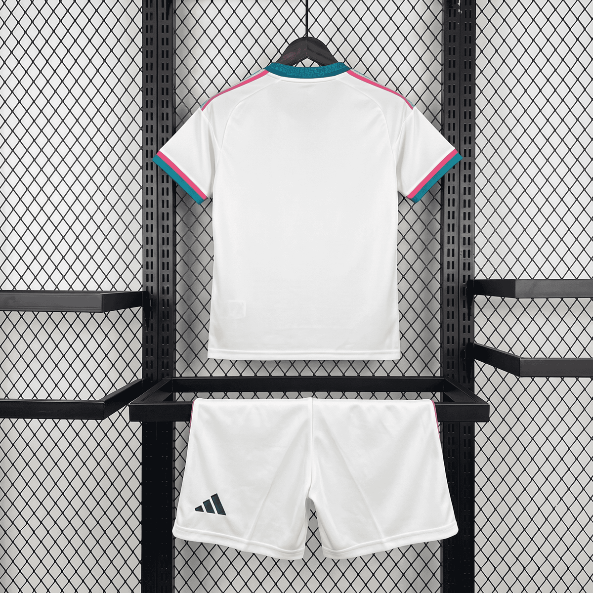 Real Madrid 2026 derde shirt