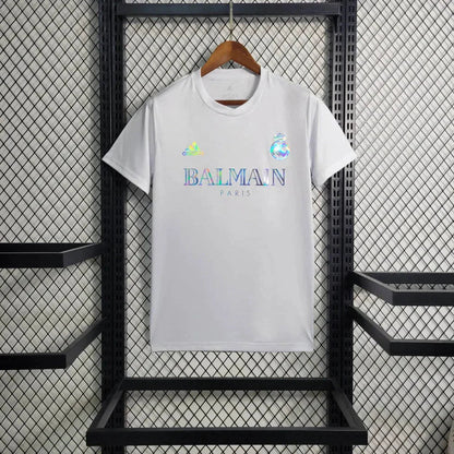 Specjalna biała koszulka Realu Madryt x Balmain 2023