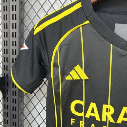 Camisola de visitante do Real Zaragoza 2025