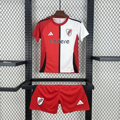 Trzecia koszulka River Plate 2025