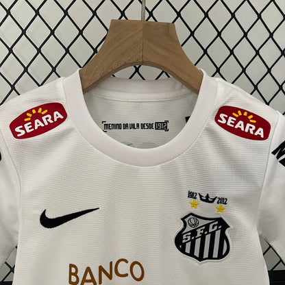 Camiseta local del Santos 2011