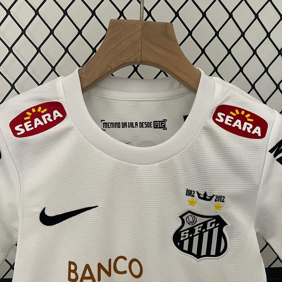 Maillot domicile de Santos 2012