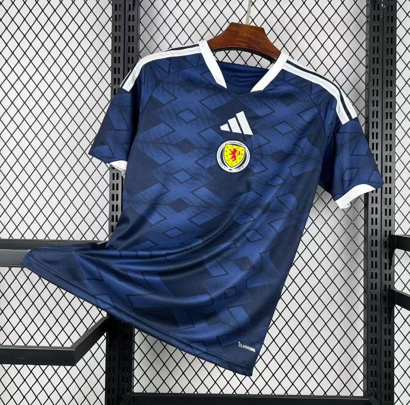 Maillot domicile de l’Écosse pour la Coupe du monde 2026