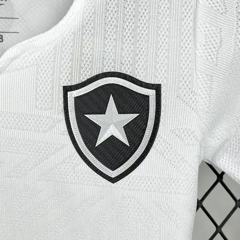 Sporting 2024 specjalna edycja wyjazdowej koszulki