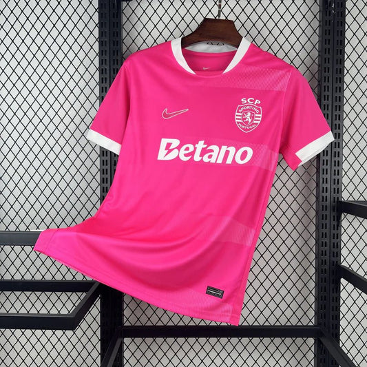 Maillot rose du Sporting Lisbonne 2026