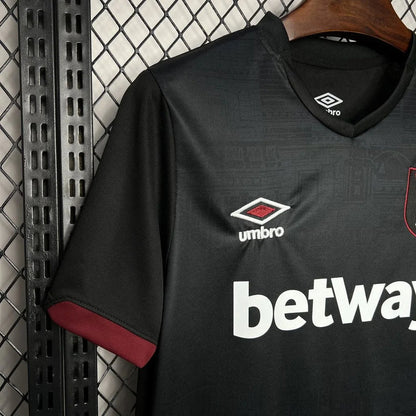 West Ham United 2024 Auswärtstrikot